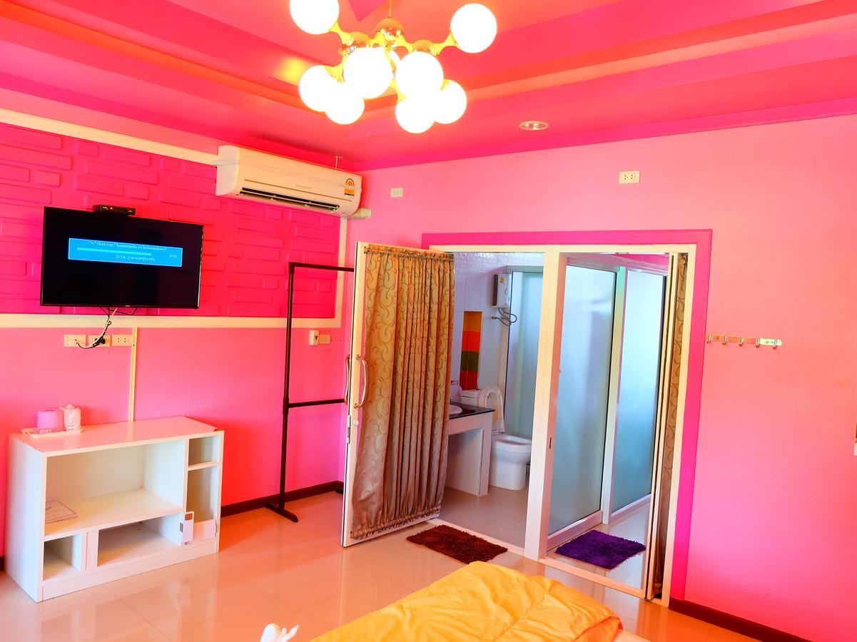 Rak Kun Resort 2 Накхон Сауан Екстериор снимка