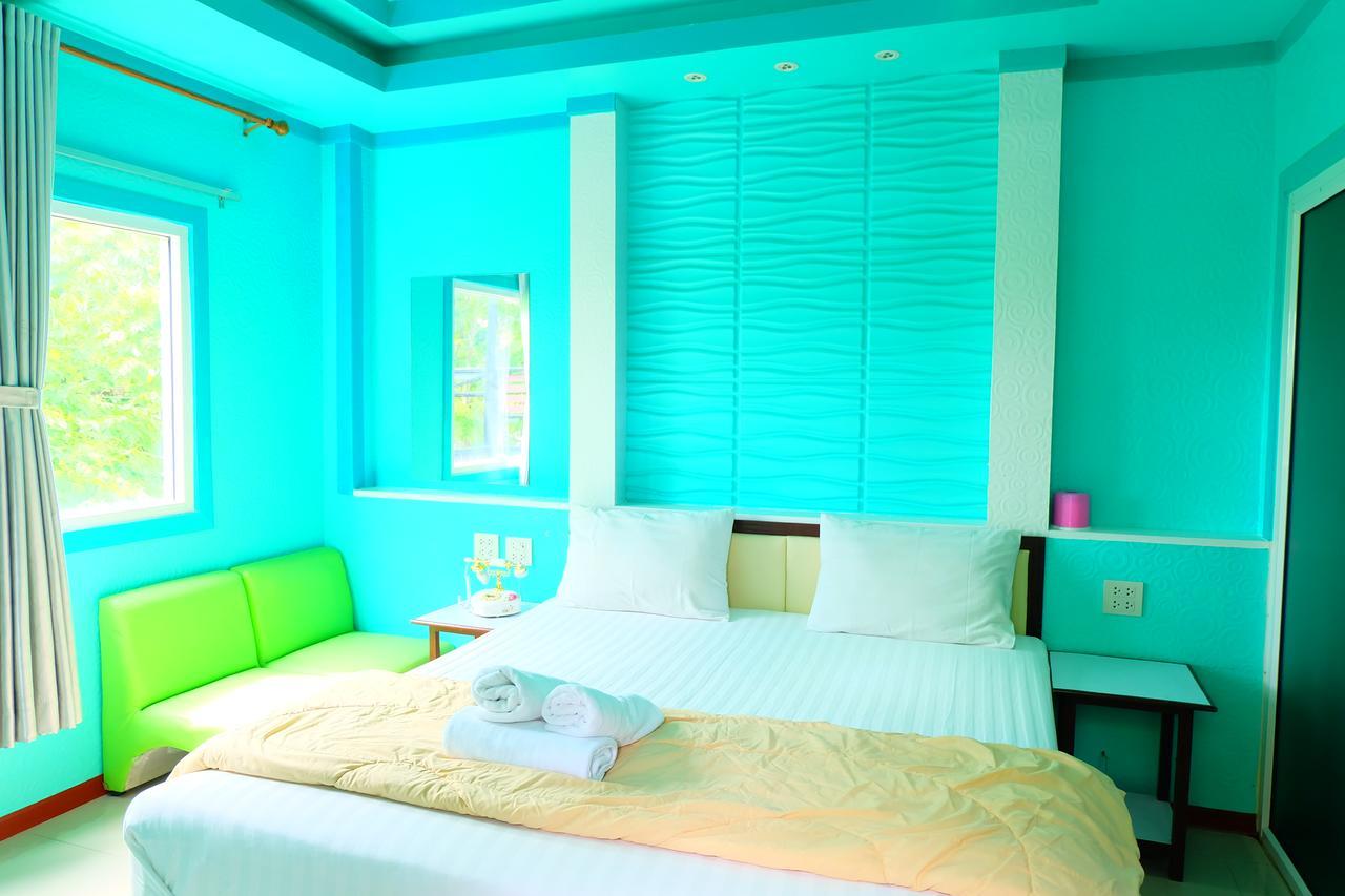 Rak Kun Resort 2 Накхон Сауан Екстериор снимка